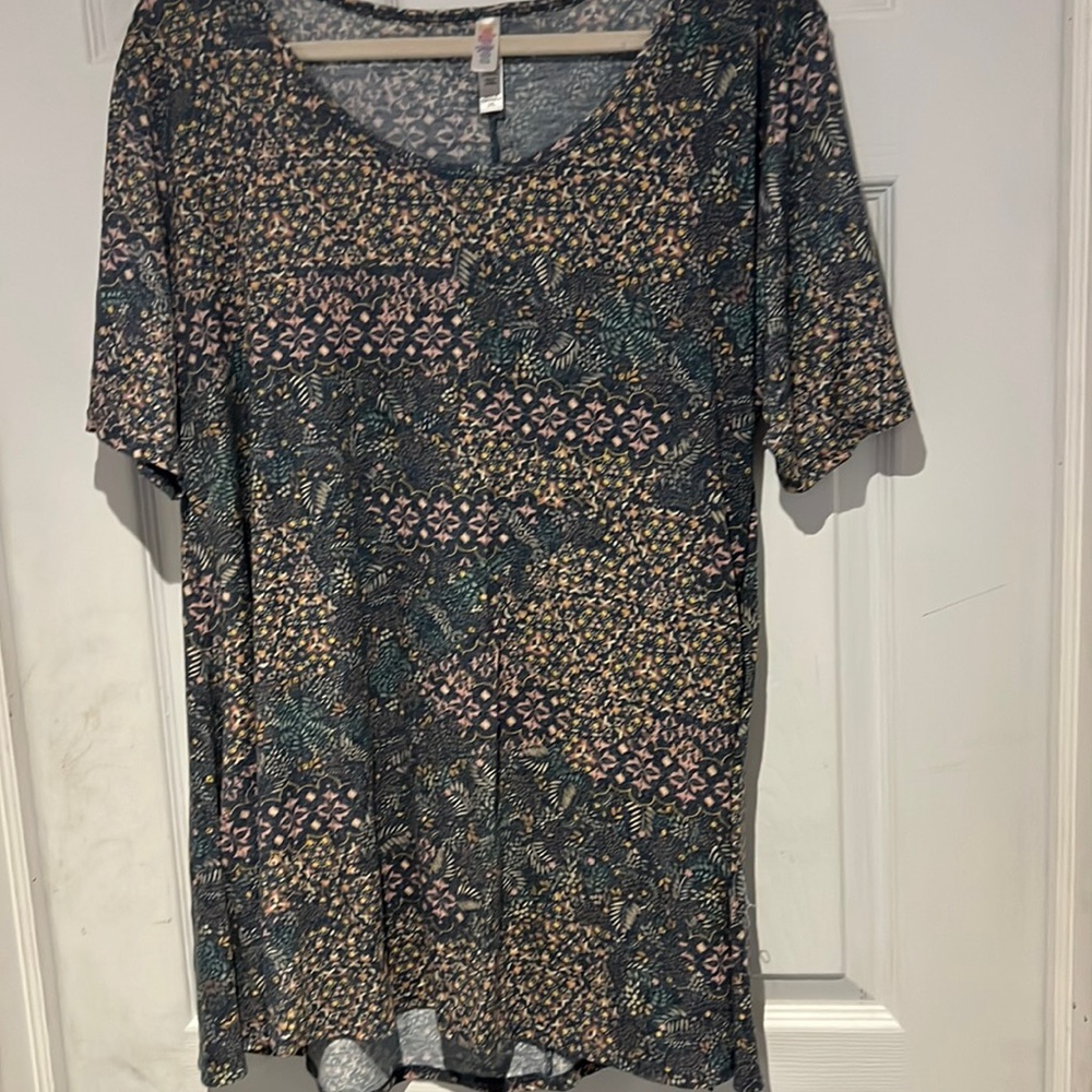 Womens 2X short sleeve tunic top